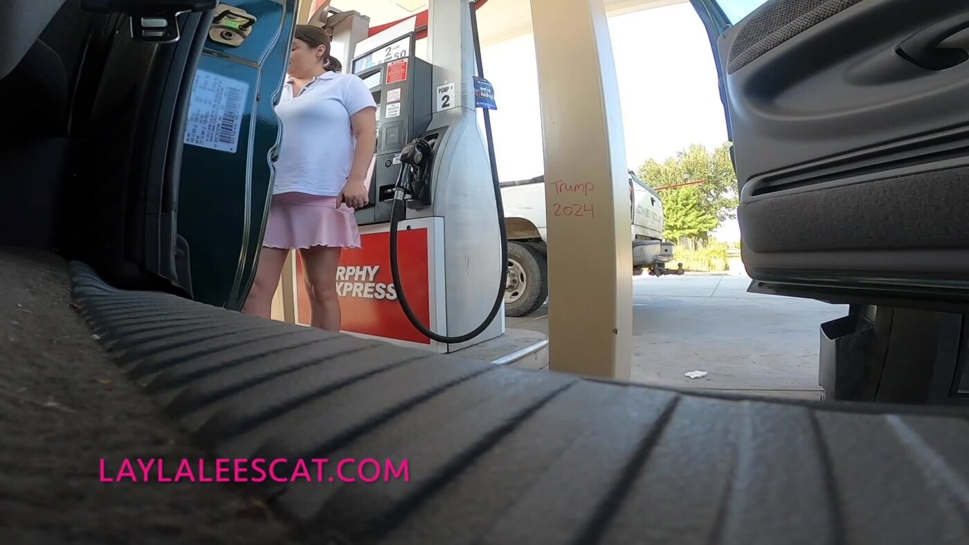 Actress: Layla Lee’s Scat. Title and Studio: PUBLIC Gas Station Poop