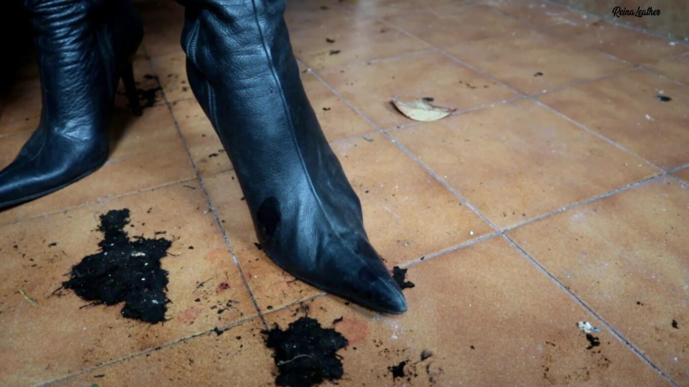 ReinaLeather – Dirty boot slave punishment