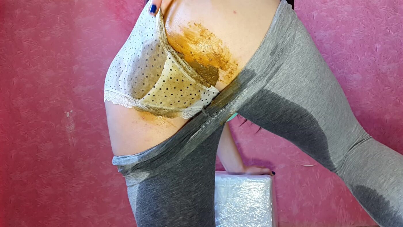 Actress: Anna Coprofield HolyShit. Title and Studio: Gray Leggings Is Back
