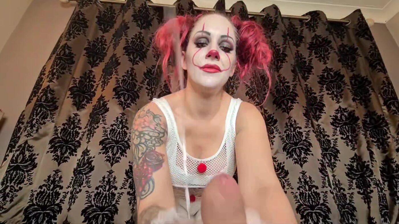 Ruby Onyx – Cum Hungry Pennywise Suck It