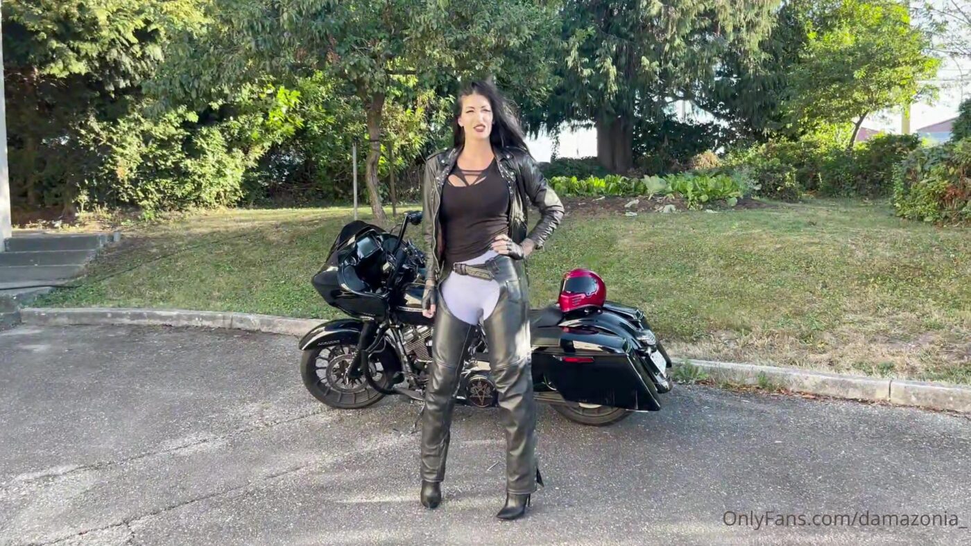 Mistress Damazonia in Pov  You$Re Chilling By Your Ca So Alone And Horny And Then I Ride By You, Stop My Bike4