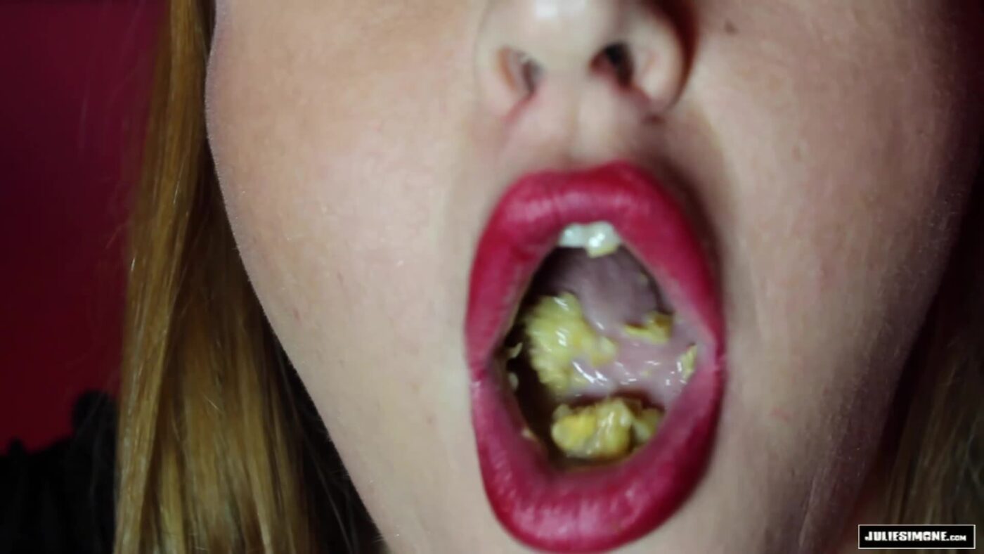 Julie Simone in GIANTESS VORE CEREAL