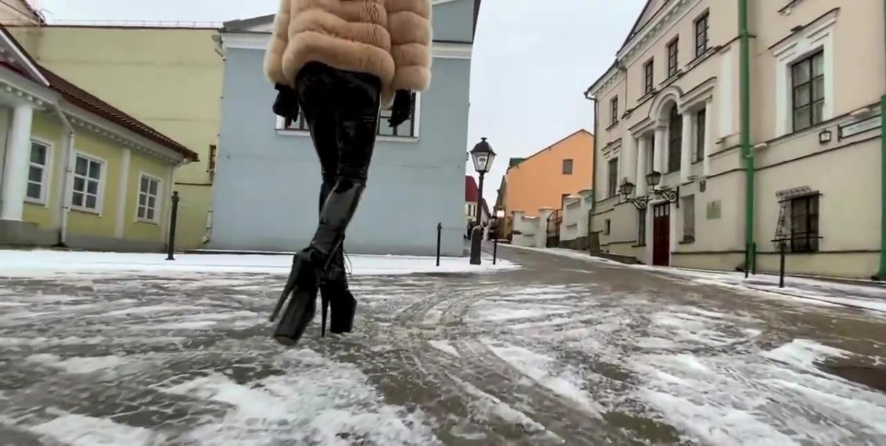 Svetlana In Winter in A Vinyl Catsuit MyLatexBaby