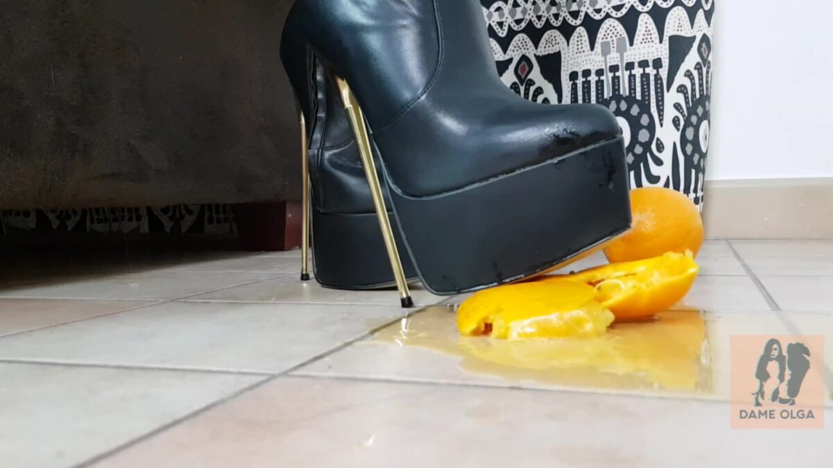 Dame Olga @dameolgaff in Oranges Crush In Platform Boots