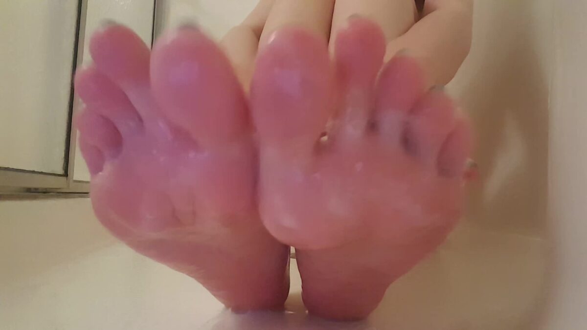 Actress: FrostyPrincess. Title and Studio: Cummy Feet Play