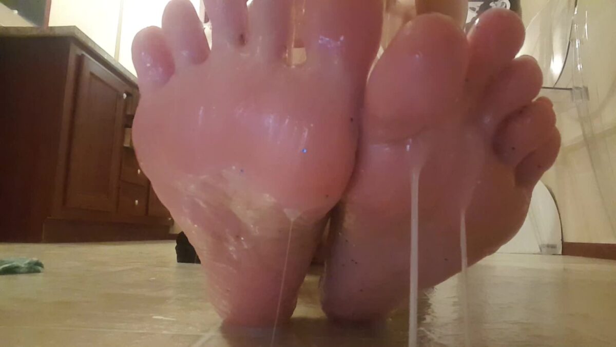 FrostyPrincess – Cummy Glitter Feet