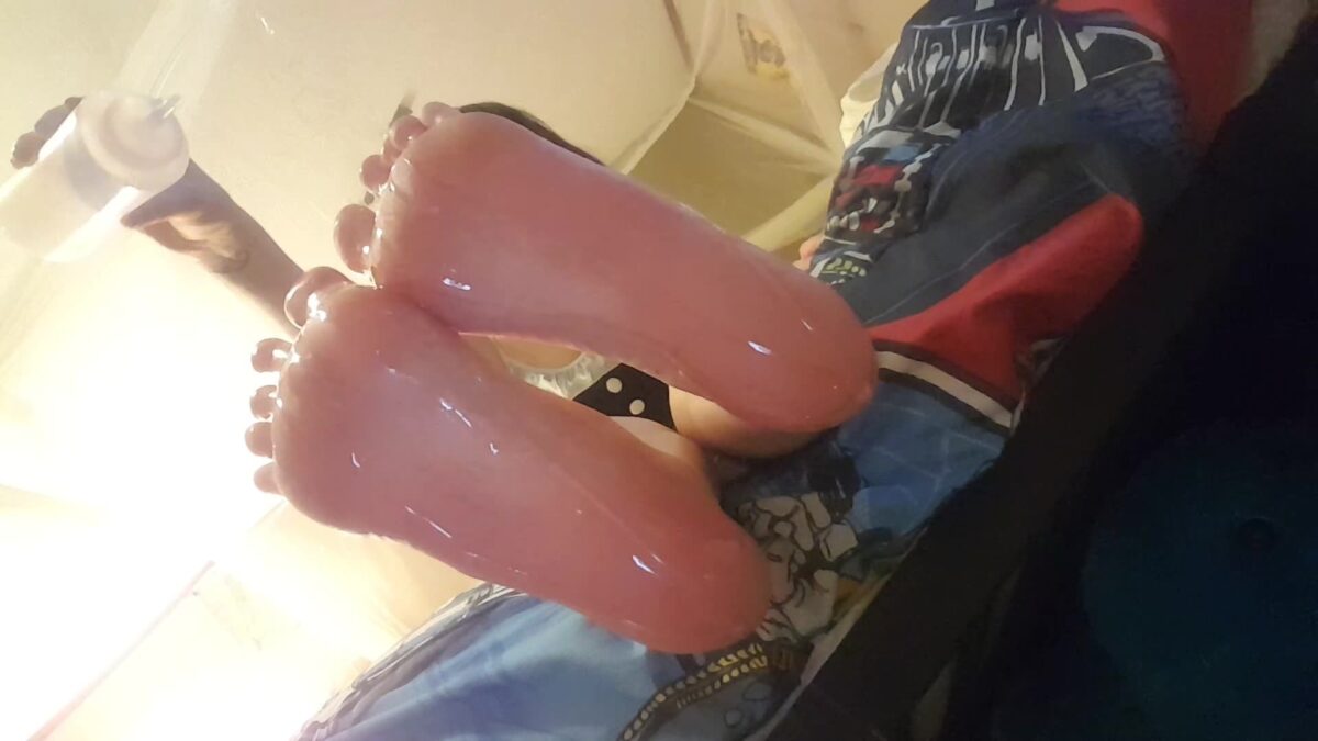 FrostyPrincess | Dangle Oil Soles